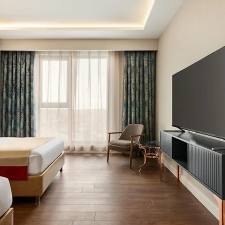 Ramada By Wyndham Karapinar Отель