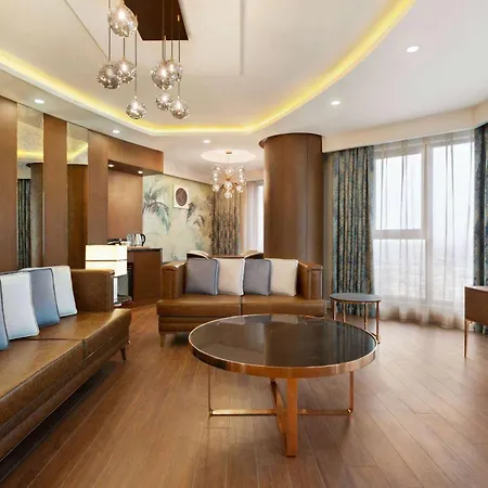 Ramada By Wyndham Karapinar Hotell