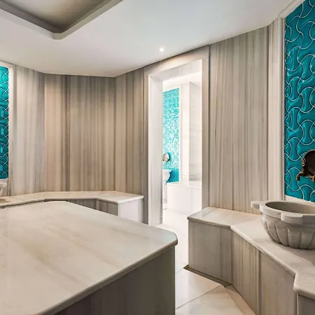 Ramada By Wyndham Karapinar 5* Sultaniye