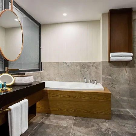 Ramada By Wyndham Karapinar Hotell