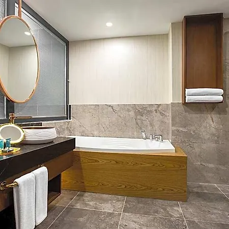 Ramada By Wyndham Karapinar 5*