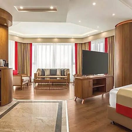 Ramada By Wyndham Karapinar Отель 5*