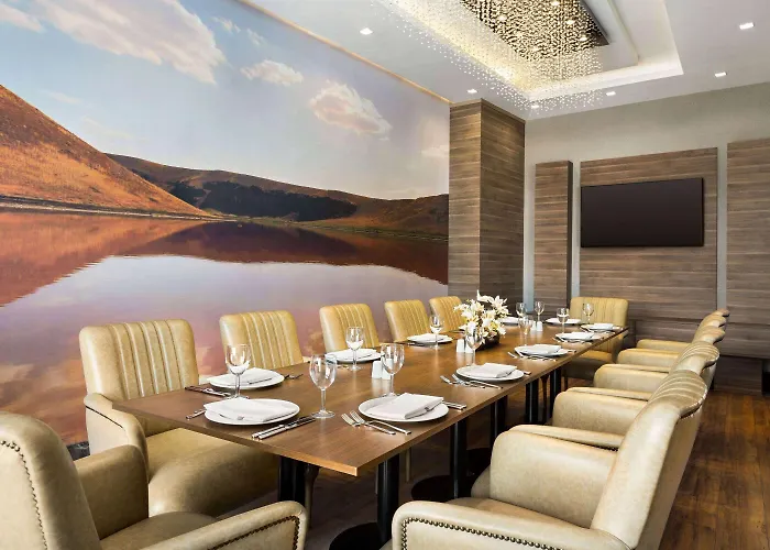 Hotel Ramada By Wyndham Karapinar