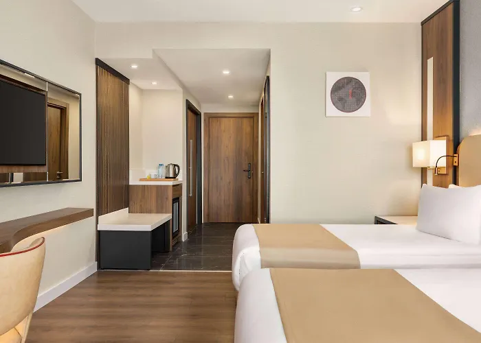 Hotel Ramada By Wyndham Karapinar Sultaniye